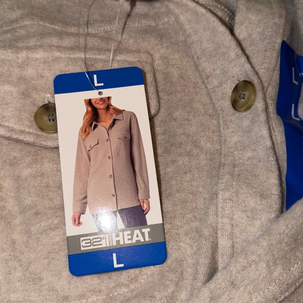32 Degrees Heat Ladie’s Shacket. Creamy Tan color. NWT size large button up - Picture 4 of 7